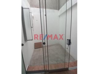 Foto 14 de Alquiler De Casa Comercial En San Martin De Porres
