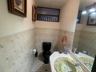 Foto 6 de VENDO CASA CONSERVADA EN MAGDALENA CERCA A LA PERA DEL AMOR