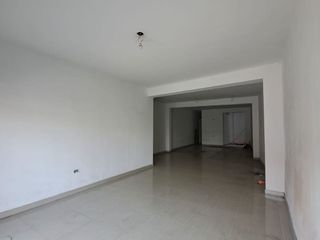 Foto 6 de 𝐀𝐋𝐐𝐔𝐈𝐋𝐄𝐑 𝐃𝐄 𝐋𝐎𝐂𝐀𝐋 𝐂𝐎𝐌𝐄𝐑𝐂𝐈𝐀𝐋 𝟖𝟓𝐌𝟐 - 𝐒𝐌𝐏