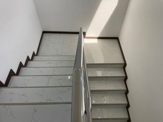 Foto 14 de 𝐄𝐬𝐩𝐞𝐜𝐭𝐚𝐜𝐮𝐥𝐚𝐫 𝐂𝐚𝐬𝐚 𝐞𝐧 𝐕𝐞𝐧𝐭𝐚 𝐞𝐧 𝐉𝐚𝐯𝐢𝐞𝐫 𝐋𝐨𝐲𝐨𝐥𝐚- Azogues