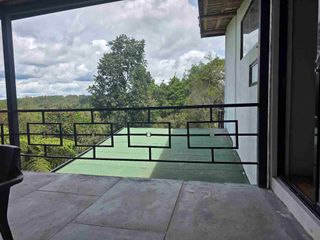 Foto 10 de Venta Casa   Campestre de Lujo en el Bosque,  Para Estrenar, Excelente Ubicación, doble proposito:residencial y/o comercial.