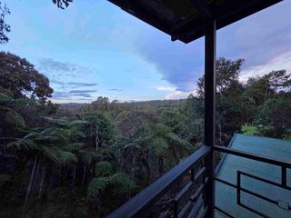 Foto 2 de Venta Casa   Campestre de Lujo en el Bosque,  Para Estrenar, Excelente Ubicación, doble proposito:residencial y/o comercial.
