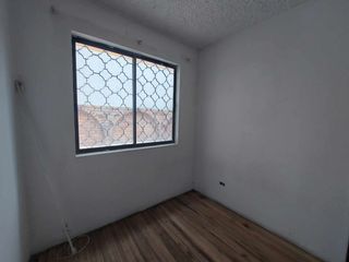Foto 25 de PROPIEDAD COMERCIAL CASA EN ARRIENDO EN CUENCA SECTOR AVE PASEO DE LOS CAÑARIS y Av. Max Uhle