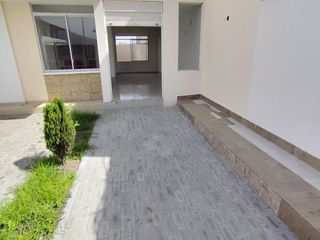 Foto 11 de ✅RENTO AMPLIO LOCAL COMERCIAL 70 m2 (San Antonio de Pichincha)
