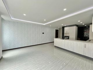 Foto 3 de DE VENTA DEPARTAMENTO 3D CON BANO, QUITO TENIS