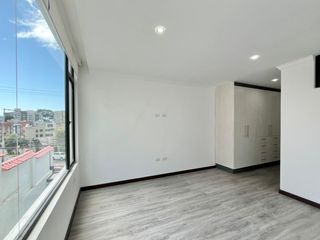 Foto 7 de DE VENTA DEPARTAMENTO 3D CON BANO, QUITO TENIS
