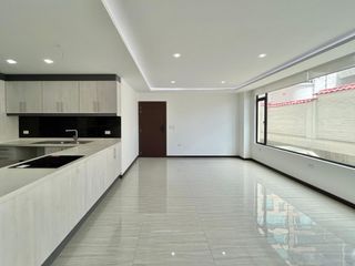 Foto 5 de DE VENTA DEPARTAMENTO 3D CON BANO, QUITO TENIS
