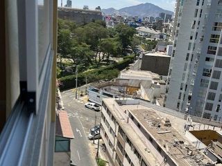 Foto 19 de ALQUILER Departamento Vista Externa Piso11 Sta. Beatriz –Cercado