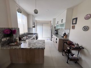 Foto 10 de EN ALQUILER CASA ESQUINERA AMOBLADA EN VIA A LA COSTA, URB PORTO ALEGRE, KM 12.5