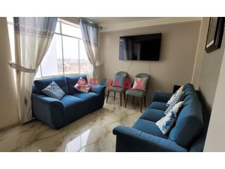 Foto 2 de Vendo Duplex Con Terraza +Estacionamiento En Urb. Esmeralda 118.39