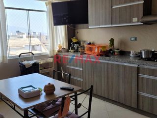 Foto 4 de Vendo Duplex Con Terraza +Estacionamiento En Urb. Esmeralda 118.39