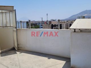 Foto 5 de Vendo Duplex Con Terraza +Estacionamiento En Urb. Esmeralda 118.39