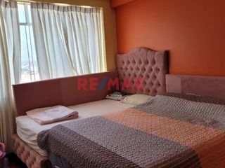 Foto 7 de Vendo Duplex Con Terraza +Estacionamiento En Urb. Esmeralda 118.39