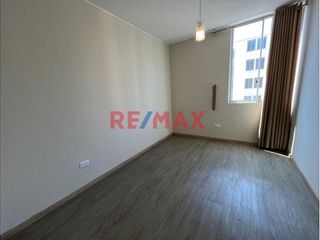 Foto 4 de Alquilo Acogedor Departamento Semiamoblado + Estacionamiento En Residencial Derrama Magisterial 67.74 M2