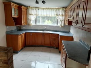 Foto 3 de Departamento familiar en venta en conjunto Brezo Blanco