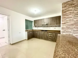 Foto 12 de DEPARTAMENTO EN ALQUILER EN ESTRENO - URB. MIRAFLORES - PIURA