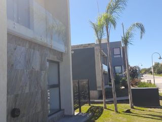 Foto 19 de VENTA CASA 3 DORM LAS CAÑITAS