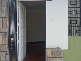 Foto 3 de SE ALQUILA IMPONENTE CASA EN PUEBLO LIBRE