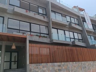 Foto 2 de VENDO DPTO PUNTA HERMOSA AL COSTADO DE LA ROTONDA 03 DORM 01 ESTAC.