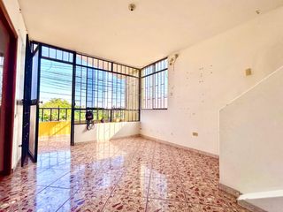 Foto 3 de Vendo EXCLUSIVA Casa en ESQUINA frente PARQUE y Santa María  ICA!