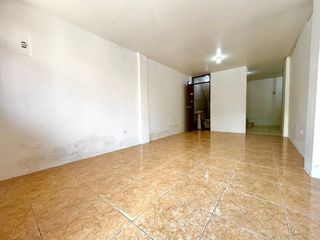 Foto 4 de Deparamento en alquiler en Urb. Santa María!