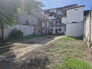 Foto 5 de casa con terreno de venta en manta sector centro
