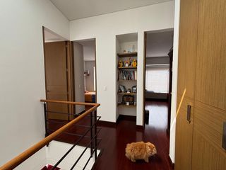 Foto 20 de Exclusividad y naturaleza: casa de lujo con jardín interior y cancha de tenis