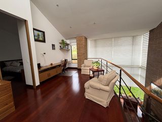 Foto 13 de Exclusividad y naturaleza: casa de lujo con jardín interior y cancha de tenis