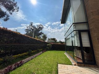 Foto 27 de Exclusividad y naturaleza: casa de lujo con jardín interior y cancha de tenis