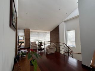 Foto 25 de Exclusividad y naturaleza: casa de lujo con jardín interior y cancha de tenis