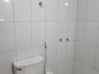 Foto 11 de SE ALQUILA CASA 200 MTS2 COMO VIVIENDA /OFICINA URBANIZACION LA CALERA SURQUILLO