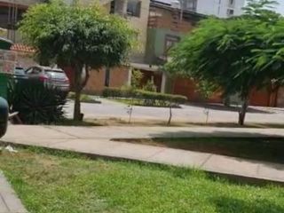 Foto 13 de SE ALQUILA CASA 200 MTS2 COMO VIVIENDA /OFICINA URBANIZACION LA CALERA SURQUILLO