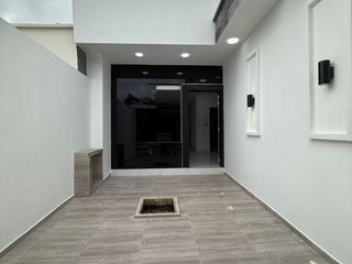 Foto 9 de HERMOSA PROPIEDAD EN VENTA URB. PACIFICO