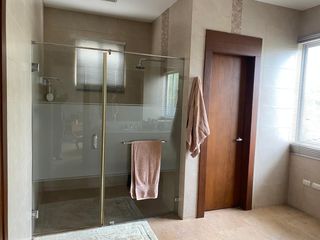 Foto 12 de Venta de casa en Samborondon