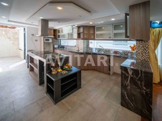 Foto 5 de Casa en Venta en Altos de la Granda Centeno – Exclusiva, Amplia y con Piscina