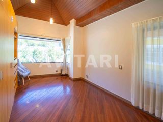 Foto 7 de Casa en Venta en Altos de la Granda Centeno – Exclusiva, Amplia y con Piscina