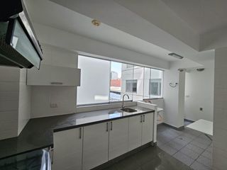 Foto 9 de Departamento en alquiler en Avenida Camino Real - San Isidro