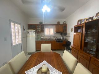Foto 15 de Pichinchas 318 – Casa en venta