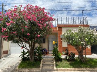 Foto 1 de Pichinchas 318 – Casa en venta