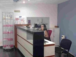 Foto 2 de VENDO LOCAL COMERCIAL de 3 PISOS / AV. FOUCETT BELLAVISTA CALLAO