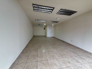 Foto 3 de Se Renta Local Comercial 40 m², Eloy Alfaro y Alamos.