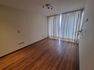 Foto 6 de Precioso Dpto. 117m2en La Molina, alt. Av Javier Prado Este.