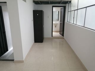 Foto 6 de APARTA ESTUDIO ALCACEREZ 205 SERVICIOS INCLUIDOS