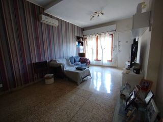 Foto 2 de Castelar Norte - Venta - Casa 4 Ambientes