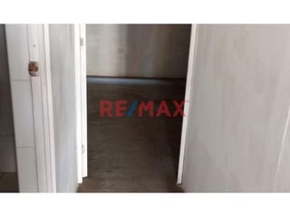 Foto 11 de Venta De Casa - Gran Ocasion Cercado De Lima