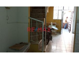Foto 9 de Venta De Casa - Gran Ocasion Cercado De Lima