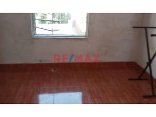 Foto 2 de Venta De Casa - Gran Ocasion Cercado De Lima