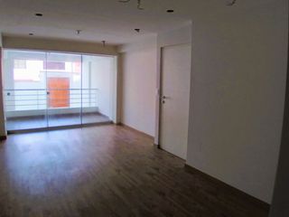 Foto 2 de Ocasión! Se Vende Lindo y Amplio Departamento de Estreno, 2 Dormitorios en Barranco, a 1/2 cuadra de la Av. El Sol