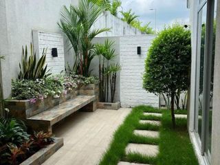 Foto 5 de CASA AMOBLADA EN VIA SALITRE