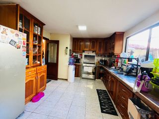 Foto 5 de Casa grande en Playa Chica -Valle de los Chillos